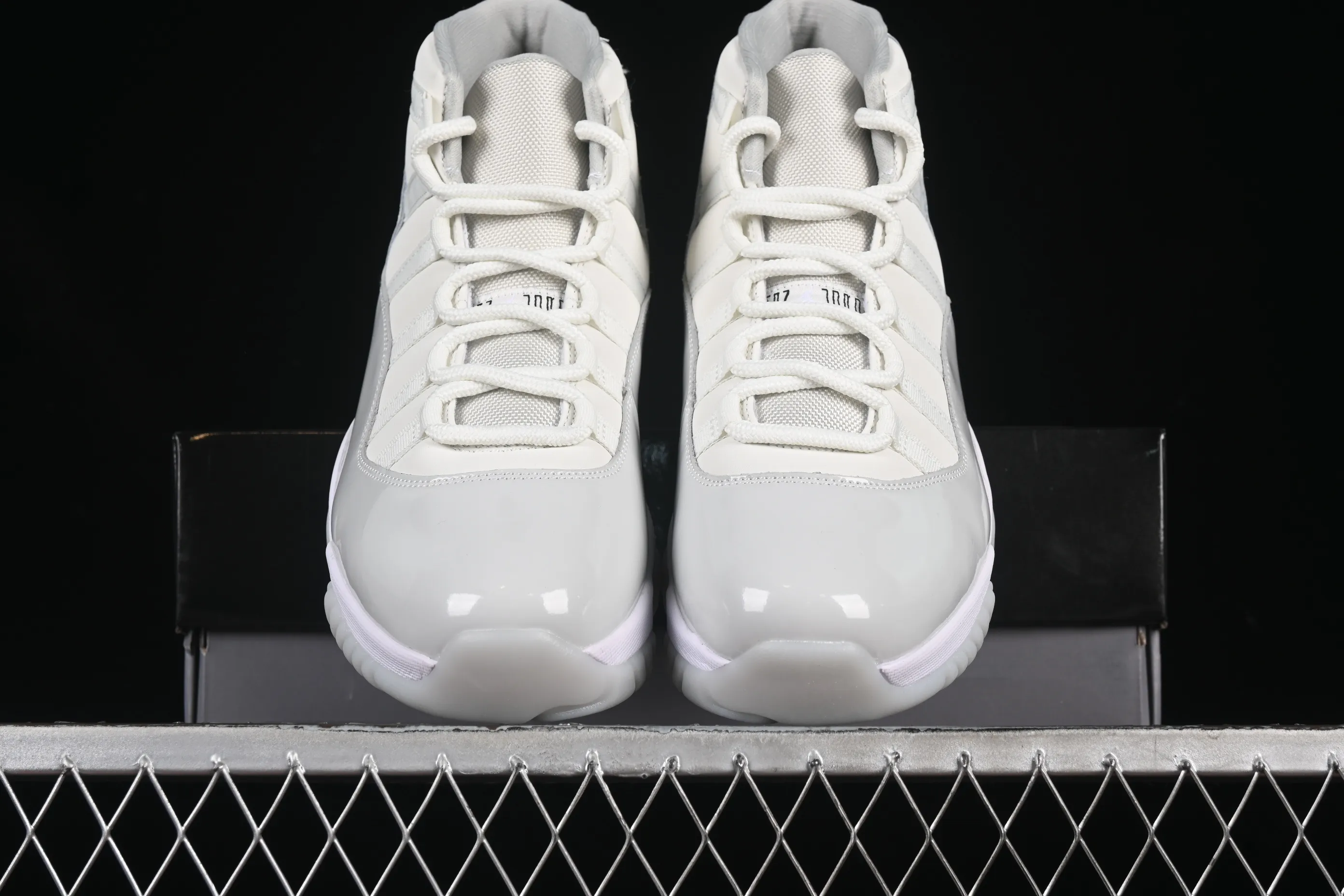 All categories Air Jordan Jordan series basketball shoes Air Jordan 11 Air Jordan 11 Retro "Grand Finale" AJ11 Joe 11 Pearl Gray AR0715-110